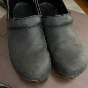 Black Dansko size 40